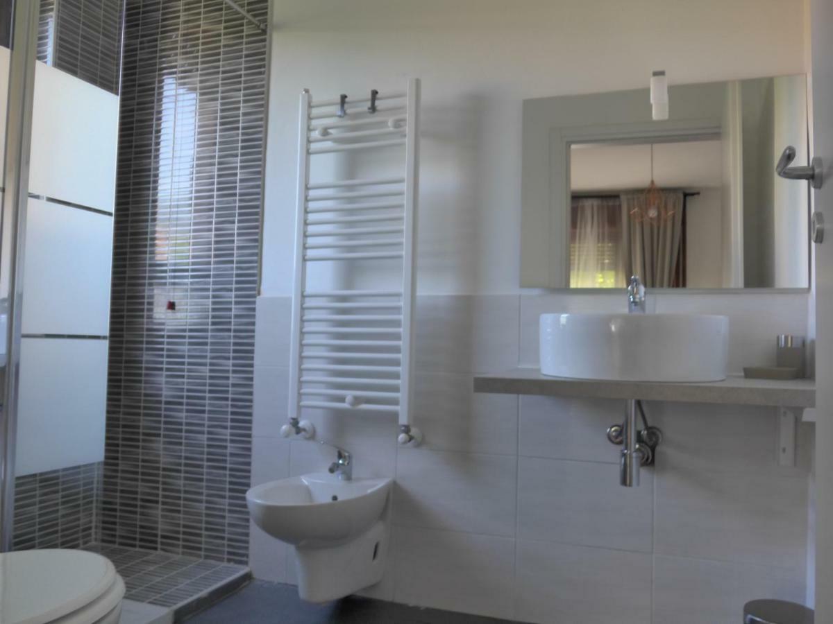 La Tana Rooms Лено Экстерьер фото