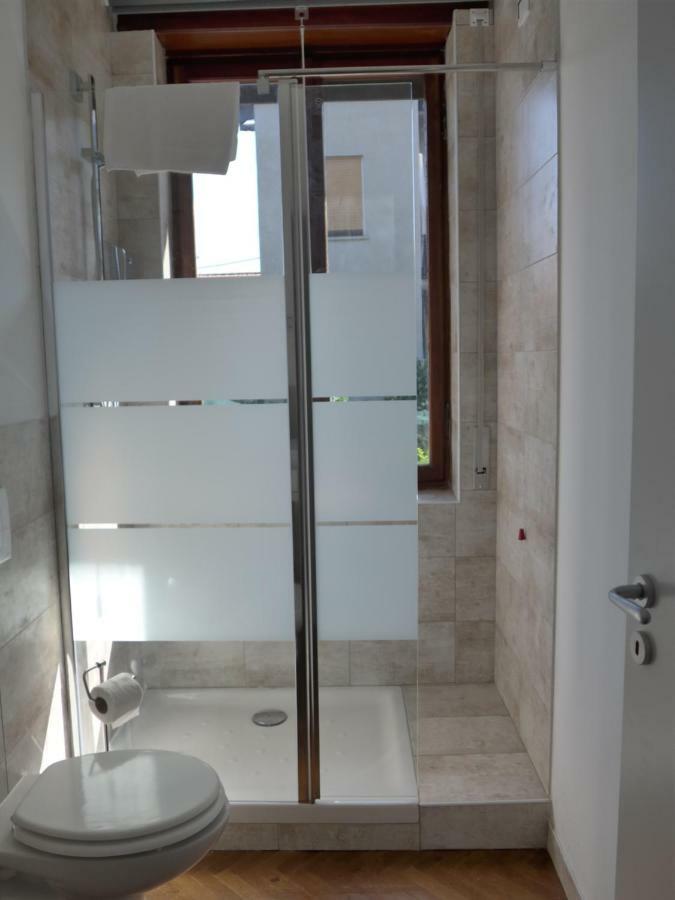 La Tana Rooms Лено Экстерьер фото